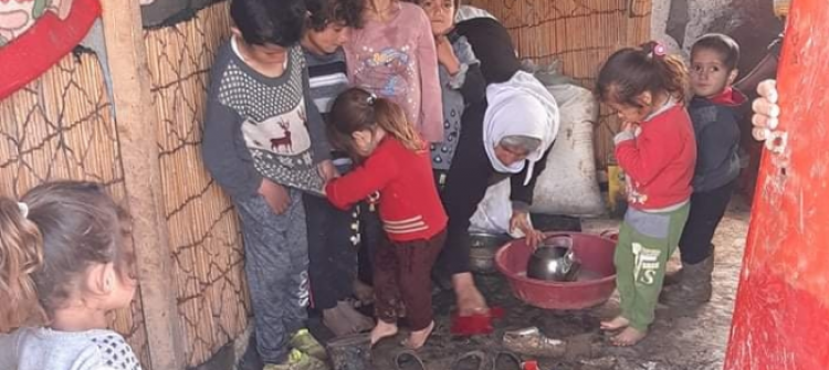 بارانی به‌خوڕ ژیان له‌ ده‌یان خێزانی ئاواره‌ ده‌شێوێنێت